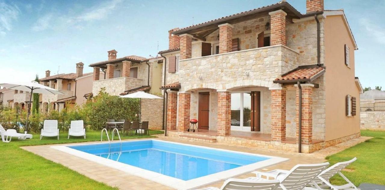 Sunny Villa Kaštelir Buitenkant foto